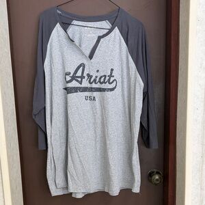 Ariat split neck 3/4 length sleeve script logo western tee shirt. Size 2X
